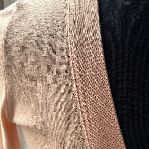 J. CREW Ladies V‎ Neck Lightweight 5 Button Cardigan - Picture 5 of 10